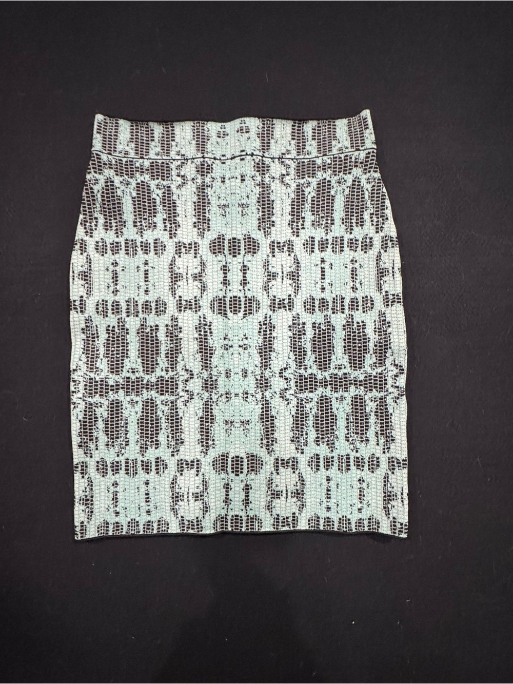 BCBGMaxAzria Mint and Black Patterned Pencil Skirt
